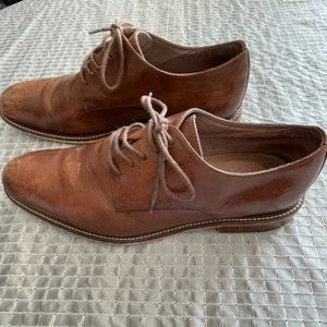 BANANA REPUBLIC OXFORD'S BROWN SIZE 8 1/2